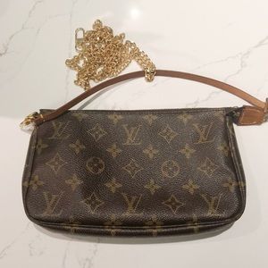 Authentic Louis Vuitton Monogram Pochette